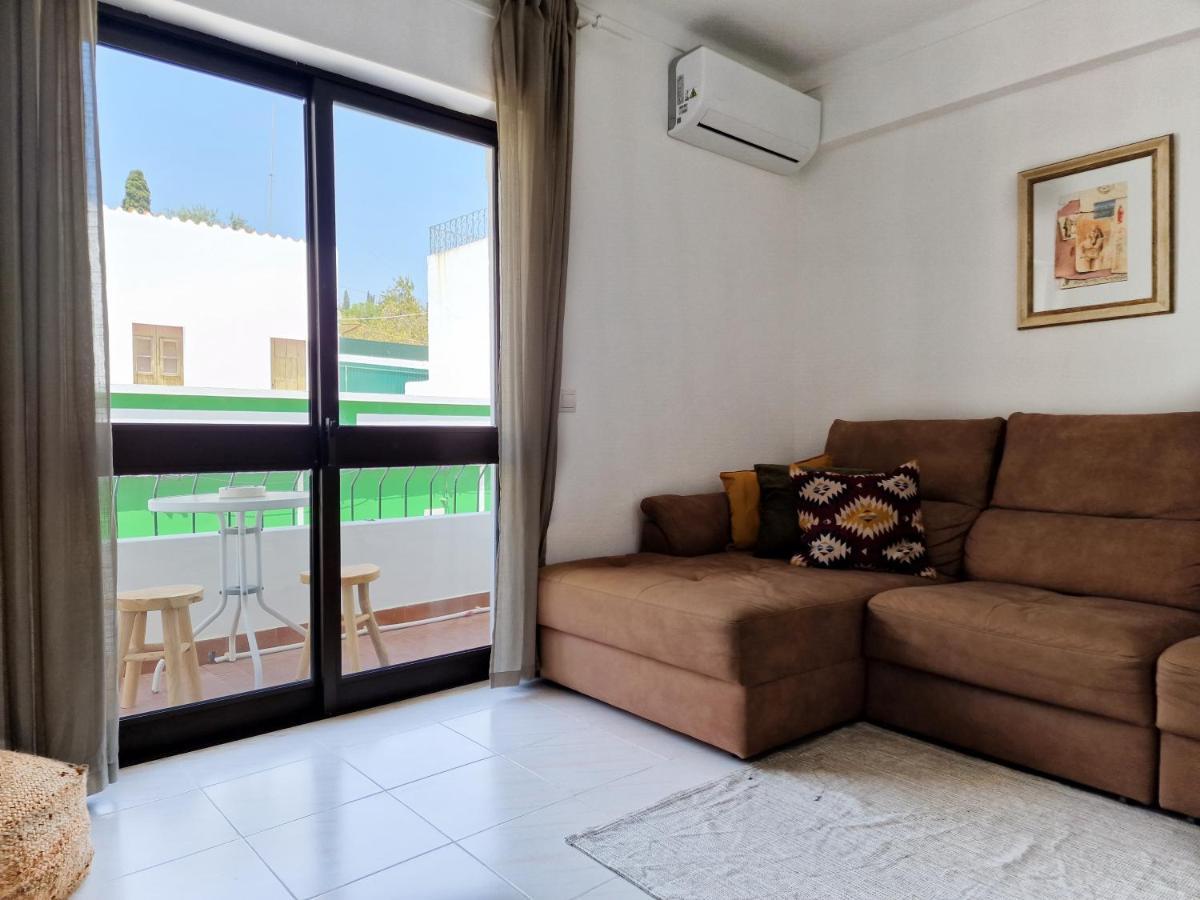Dona Marqueza - Wifi, Ac, & Centro Carvoeiro 350m *